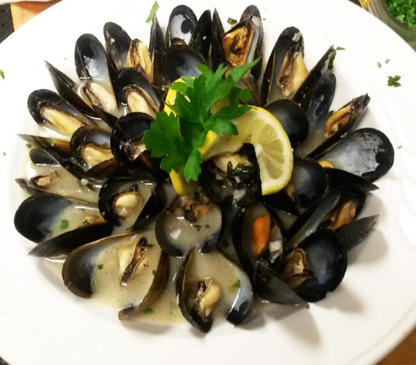 Muscles with White Wine Sauce